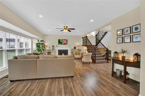 1257 Westrun Dr, Ballwin, MO 63021 photo 5