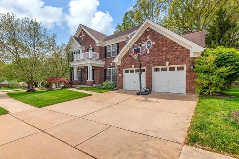 877 Castle Pines Dr, Ballwin, MO 63021 photo 38