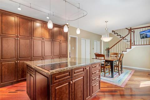 877 Castle Pines Dr, Ballwin, MO 63021 photo 18
