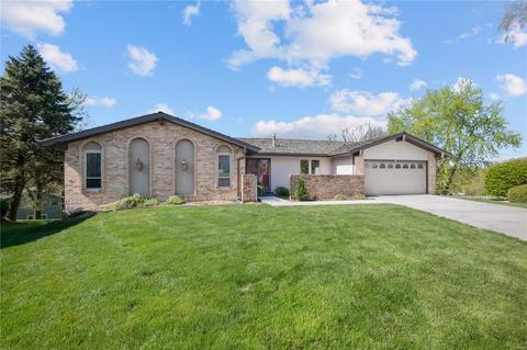 4 Dixie Way, Saint Charles, MO 63303 photo 1