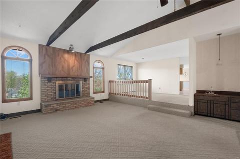 4 Dixie Way, Saint Charles, MO 63303 photo 3
