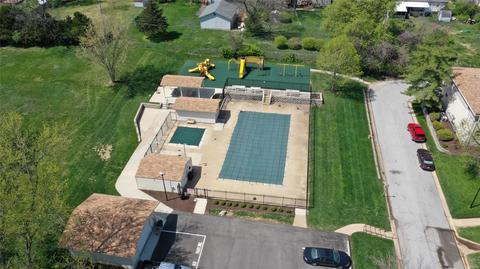 877 Portsdown Rd, Ballwin, MO 63011 photo 18