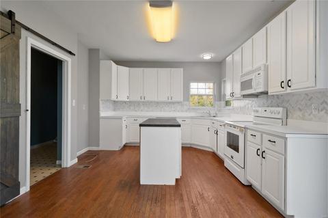 749 Hawk Run Dr, O'fallon, MO 63368 photo 6