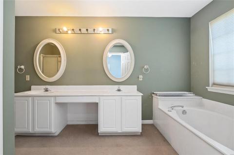 749 Hawk Run Dr, O'fallon, MO 63368 photo 16