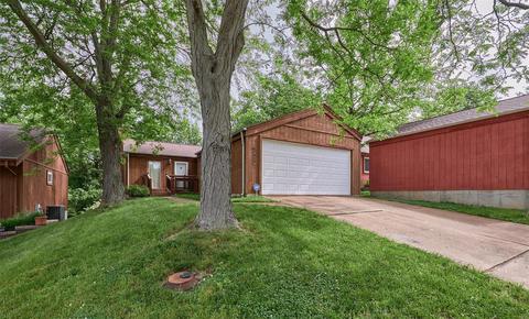 723 Country Stone Ct, Manchester, MO 63021 photo 4