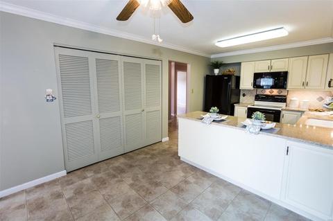 702 Sandy Summit Dr, Ballwin, MO 63021 photo 16