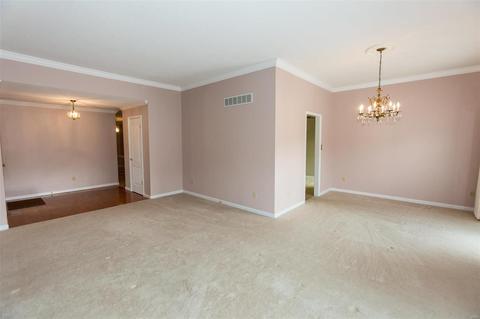 702 Sandy Summit Dr, Ballwin, MO 63021 photo 9