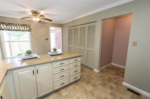 702 Sandy Summit Dr, Ballwin, MO 63021 photo 14