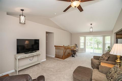 6 N Perry Dr, O'fallon, MO 63366 photo 9