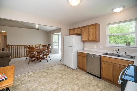 6 N Perry Dr, O'fallon, MO 63366 photo 18