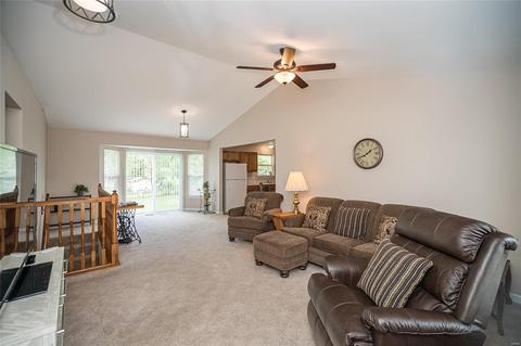 6 N Perry Dr, O'fallon, MO 63366 photo 3