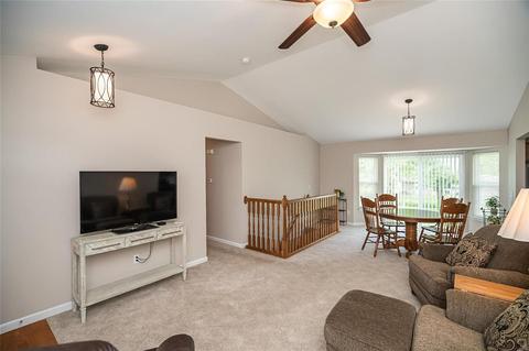 6 N Perry Dr, O'fallon, MO 63366 photo 11