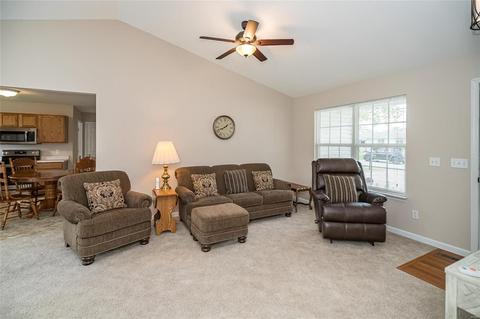 6 N Perry Dr, O'fallon, MO 63366 photo 5