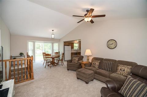 6 N Perry Dr, O'fallon, MO 63366 photo 10