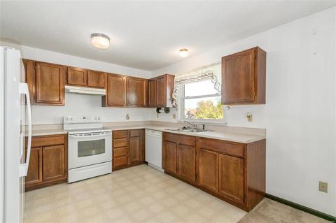321 Birmingham Dr, O'fallon, MO 63366 photo 5