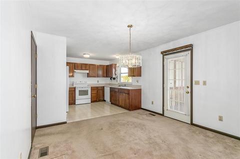 321 Birmingham Dr, O'fallon, MO 63366 photo 4