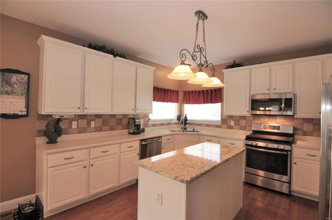779 Thunder Hill Dr, O'fallon, MO 63368 photo 3