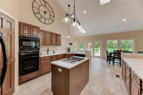 449 Bluff Meadow Dr, Ellisville, MO 63021 photo 5