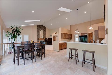 449 Bluff Meadow Dr, Ellisville, MO 63021 photo 4