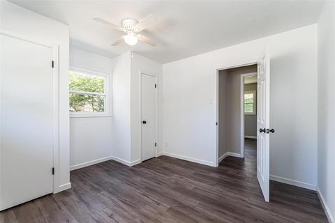 324 Spring Meadows Dr, Manchester, MO 63011 photo 12