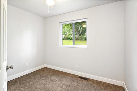1207 Esterling, Saint Charles, MO 63301 photo 14