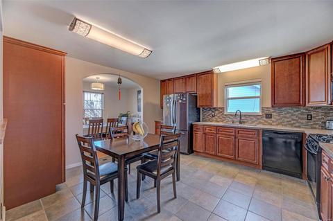 1406 Apple Valley Dr, O'fallon, MO 63366 photo 4