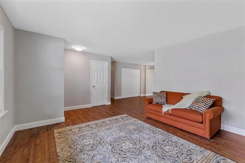 548 Saint Josephs, Ballwin, MO 63021 photo 12