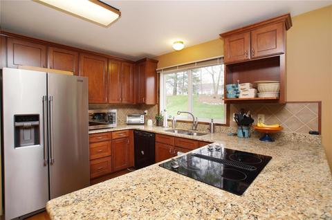 11 Windsor Ln, Ballwin, MO 63011 photo 10