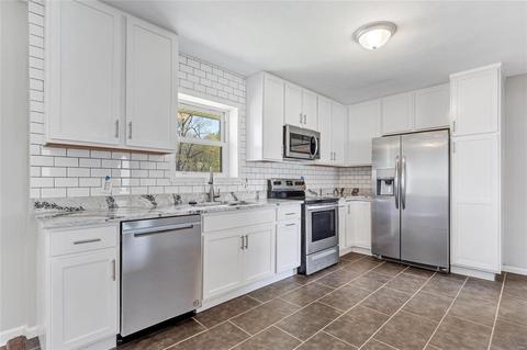 19 Doris Ave, O'fallon, MO 63368 photo 9