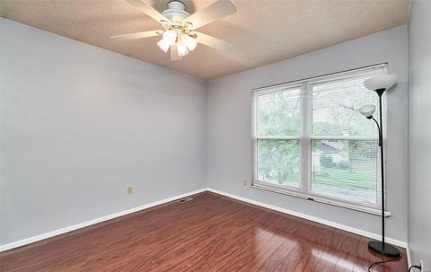 1013 Hollybend, Ballwin, MO 63021 photo 17