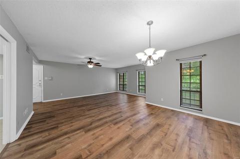 922 Claytonbrook Dr #3, Ballwin, MO 63011 photo 3