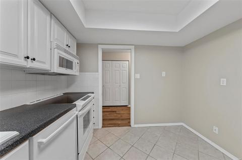 922 Claytonbrook Dr #3, Ballwin, MO 63011 photo 7