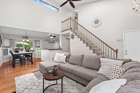 4 Bishops Crest Ct, Saint Peters, MO 63376 photo 3
