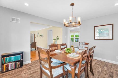 7437 Dalgren Dr, Saint Louis, MO 63123 photo 9