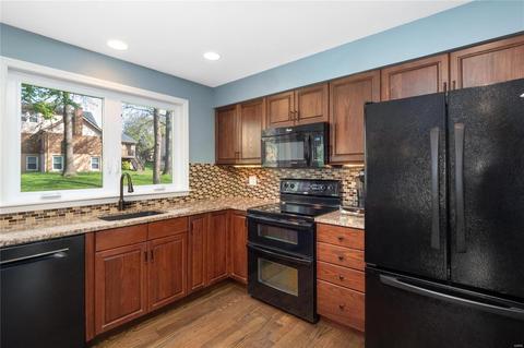 1851 Dougherty Estates Dr, Ballwin, MO 63021 photo 14