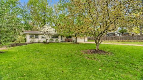287 Geremma Dr, Ballwin, MO 63011 photo 2