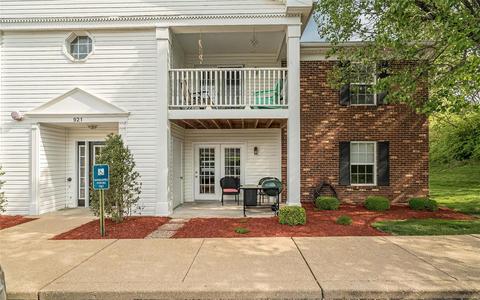 921 Hanna Place Ct #E, Manchester, MO 63021 photo 4