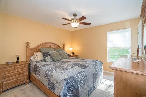 921 Hanna Place Ct #E, Manchester, MO 63021 photo 17