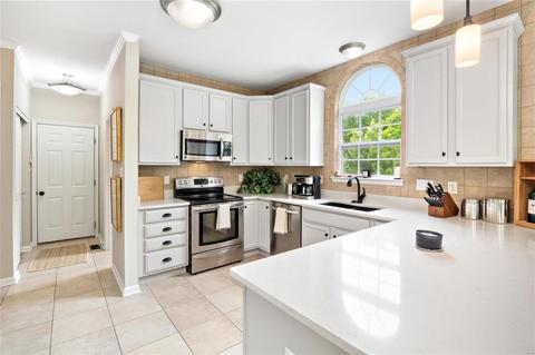 427 Dovedale Dr, O'fallon, MO 63366 photo 7