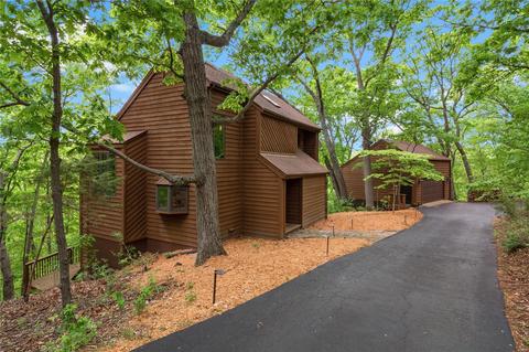 1537 Wolf Trail Rd, Wildwood, MO 63021 photo 1