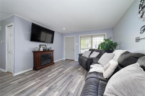204 Bittersweet Dr, O'fallon, MO 63366 photo 6
