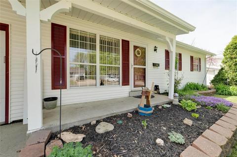 204 Bittersweet Dr, O'fallon, MO 63366 photo 1