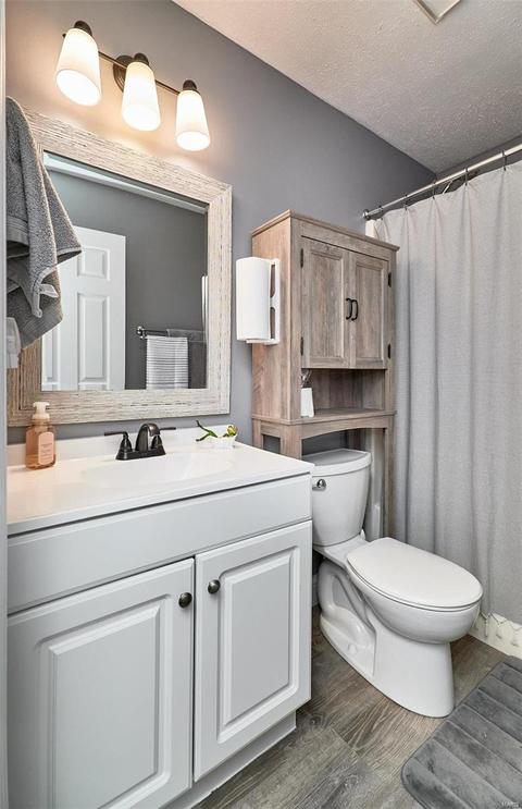 1354 Half Moon Dr, O'fallon, MO 63366 photo 14