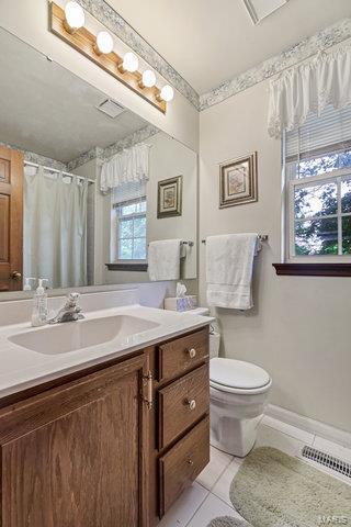 634 Old Ballwin Rd, Ballwin, MO 63011 photo 10
