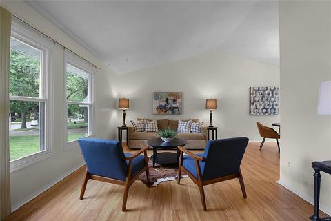 1070 Treetop Trail Dr, Manchester, MO 63021 photo 4