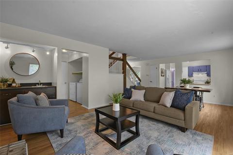 1070 Treetop Trail Dr, Manchester, MO 63021 photo 8