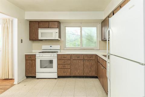 914 Sherwick Ter, Manchester, MO 63021 photo 11