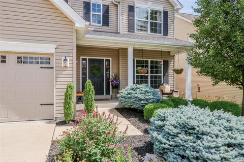 218 Greengate Dr, Lake Saint Louis, MO 63367 photo 2