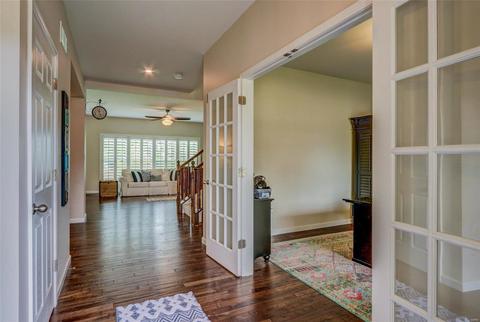218 Greengate Dr, Lake Saint Louis, MO 63367 photo 5