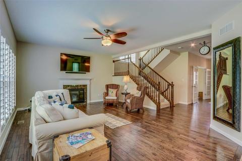 218 Greengate Dr, Lake Saint Louis, MO 63367 photo 11